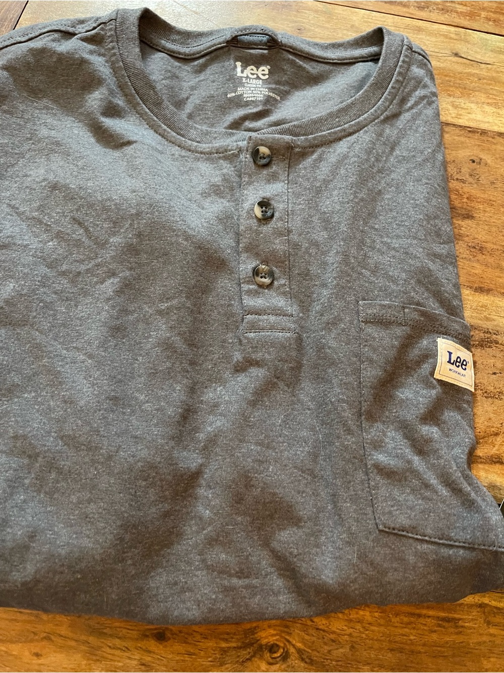 Lee Men's short Sleeve Heather Charcoal Henley with Pocket